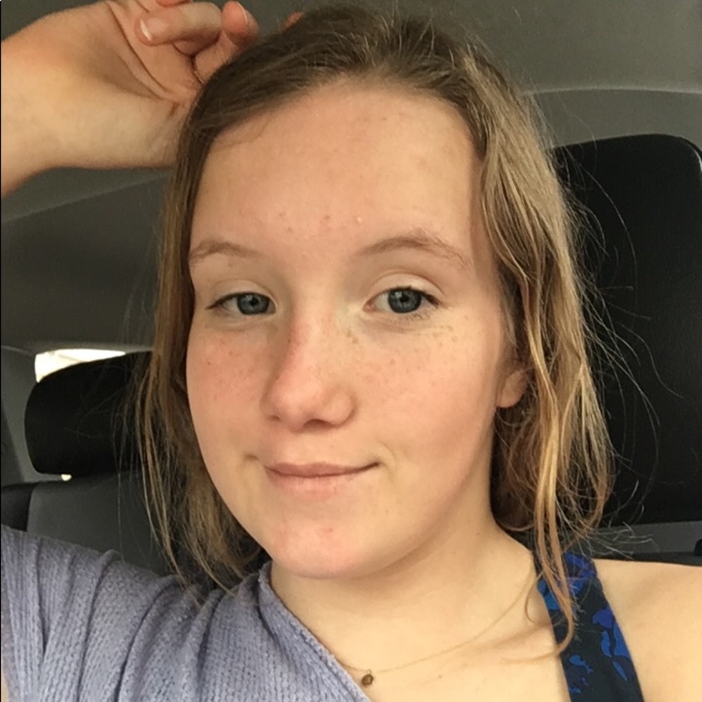 Meet your Posher, Evelyn